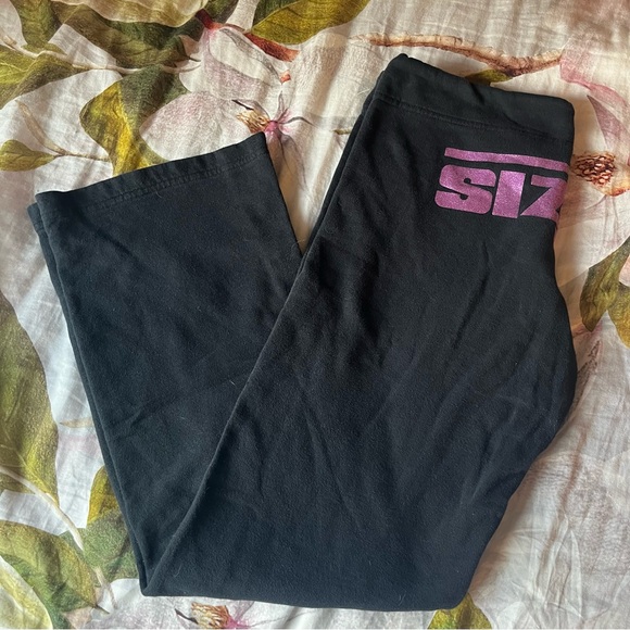 Sassy Sweatpants - Picture 2 of 4